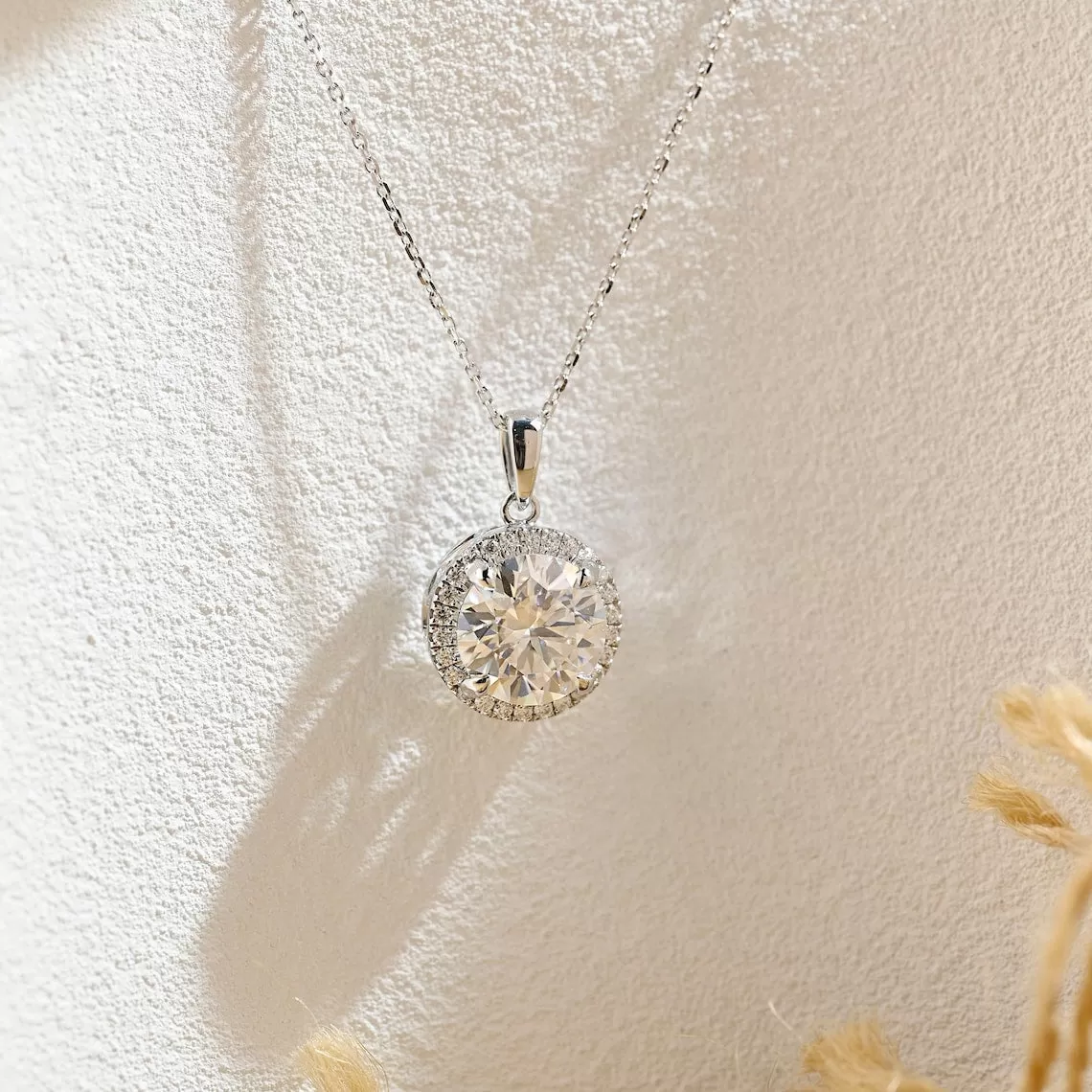 0.50 CT Round Moissanite Diamond Halo Necklace