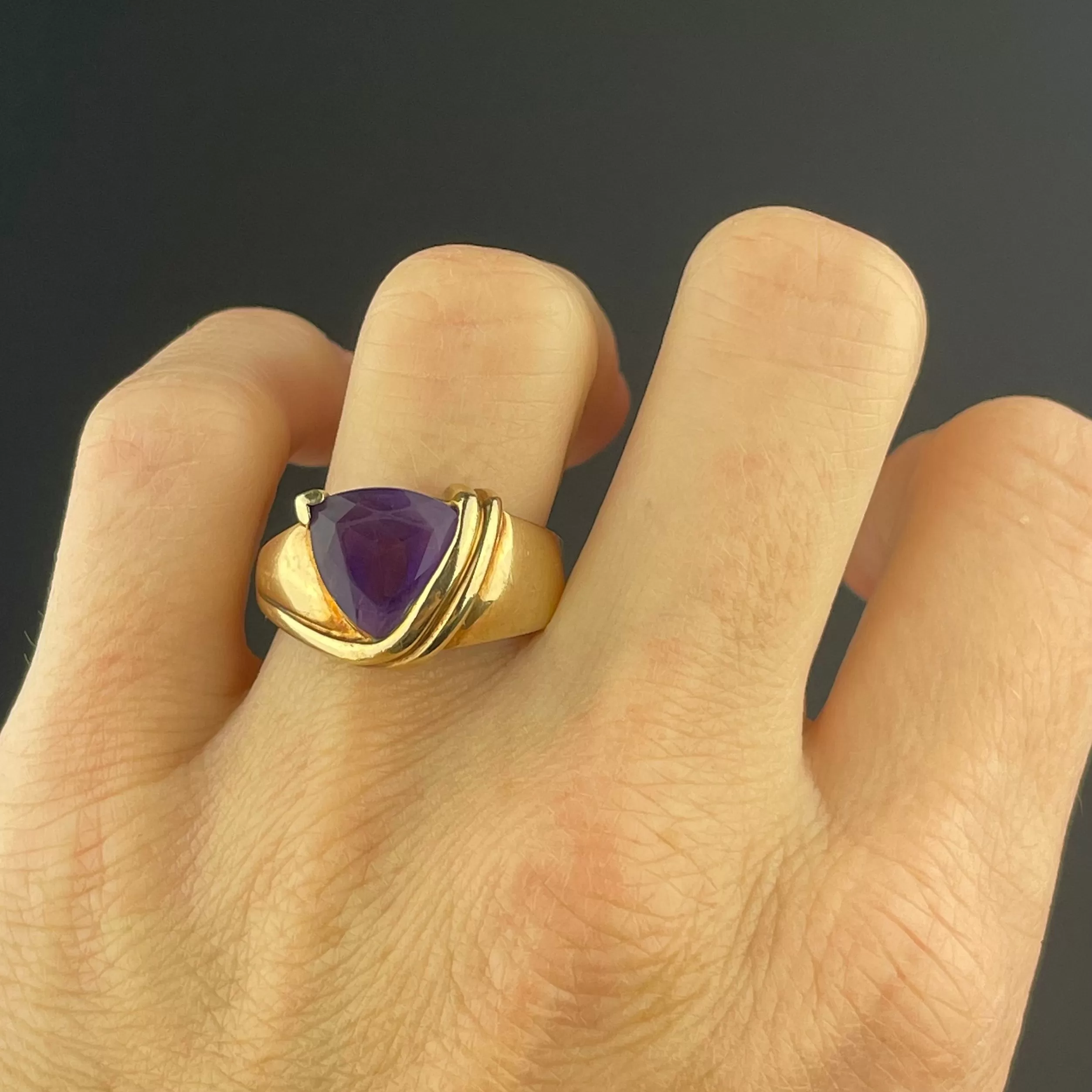 10K Gold Trillion Cut Amethyst Ring