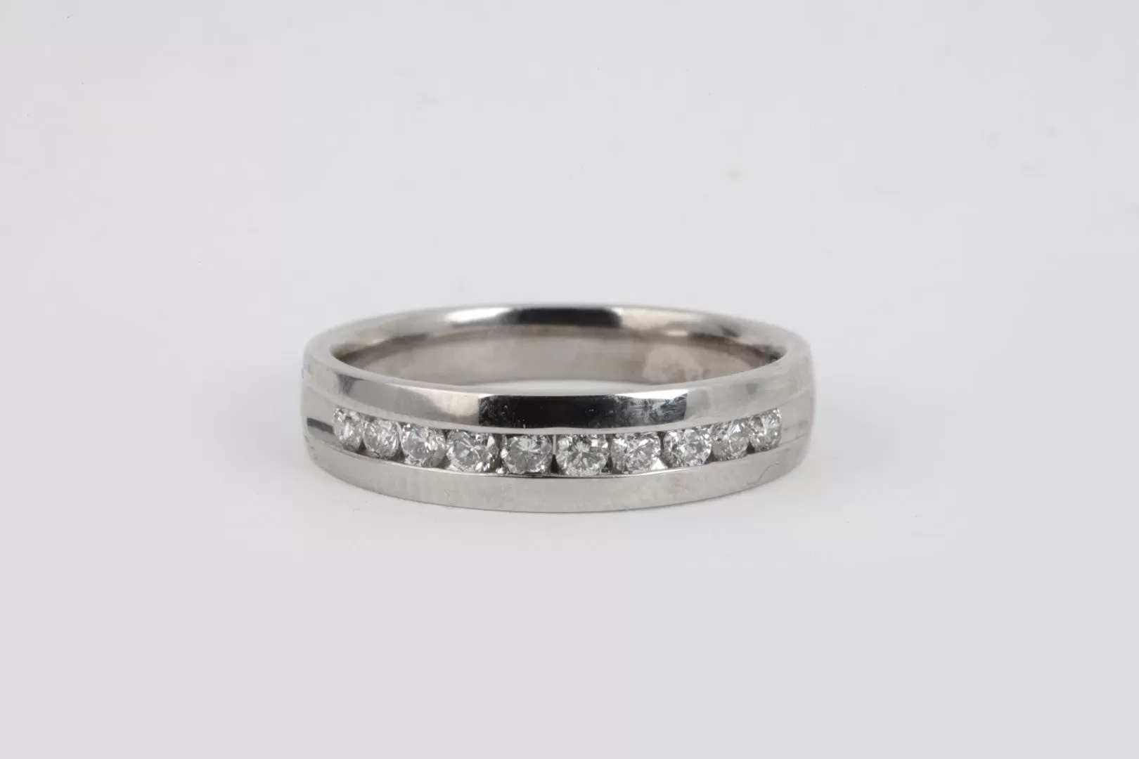 14k White Gold 0.40tcw Diamond Ring Band Size 10.25 (5.68g.)