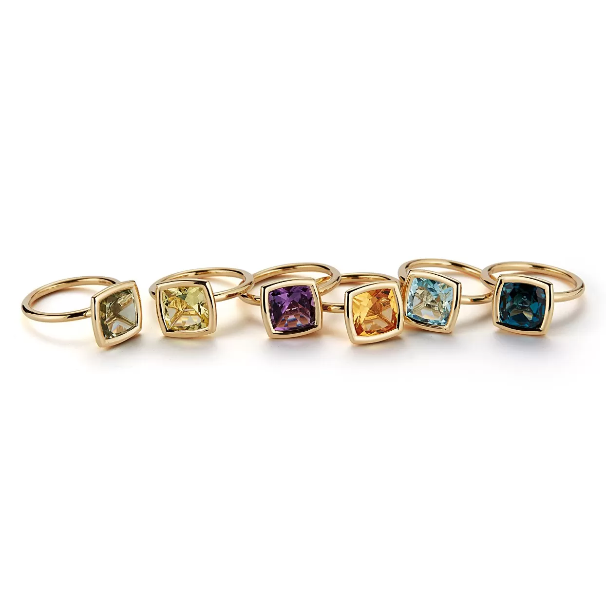 A & Furst - Gaia - Medium Stackable Ring with London Blue Topaz, 18k Yellow Gold