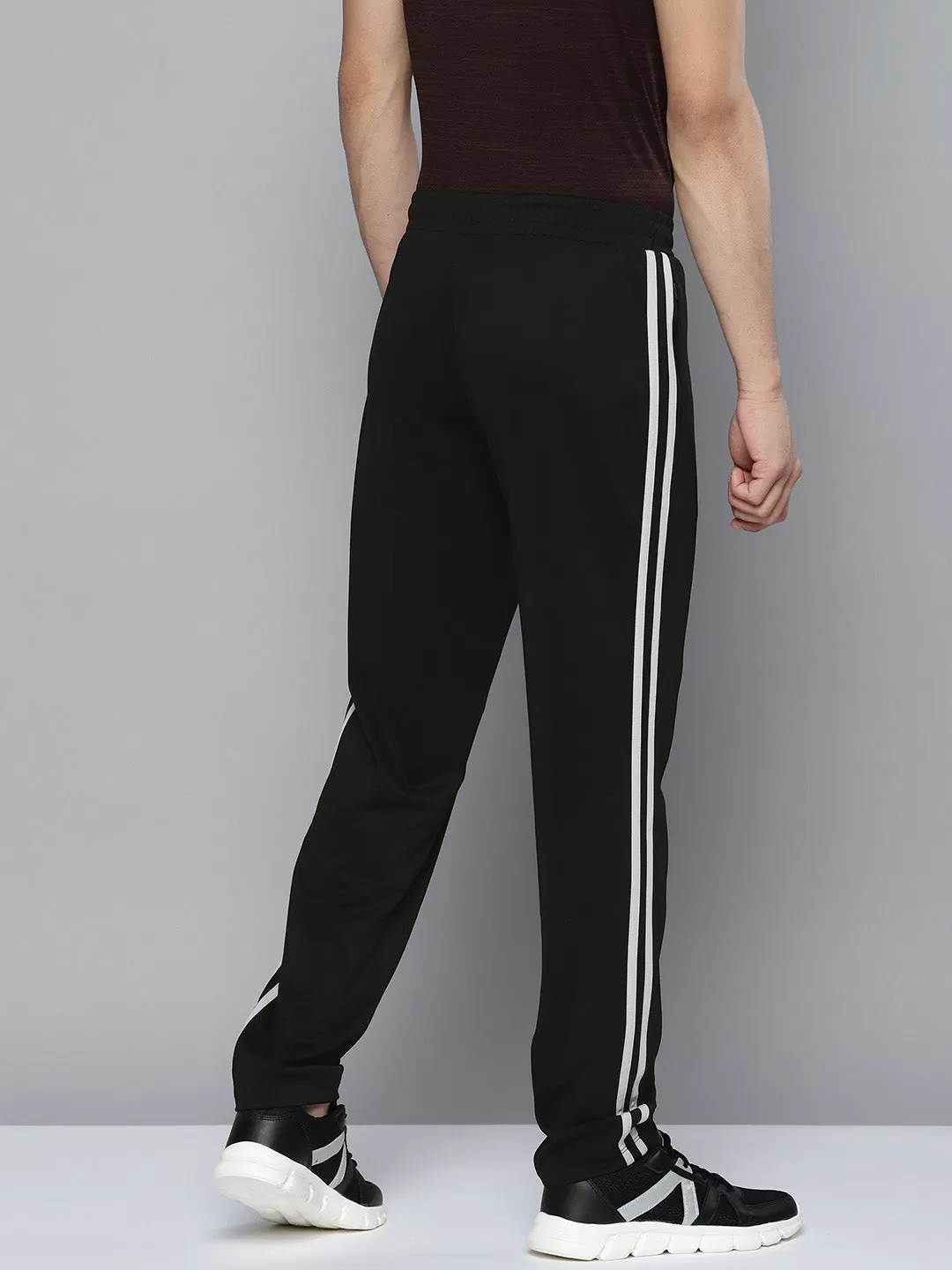 Alcis Men Black Solid Track Pants