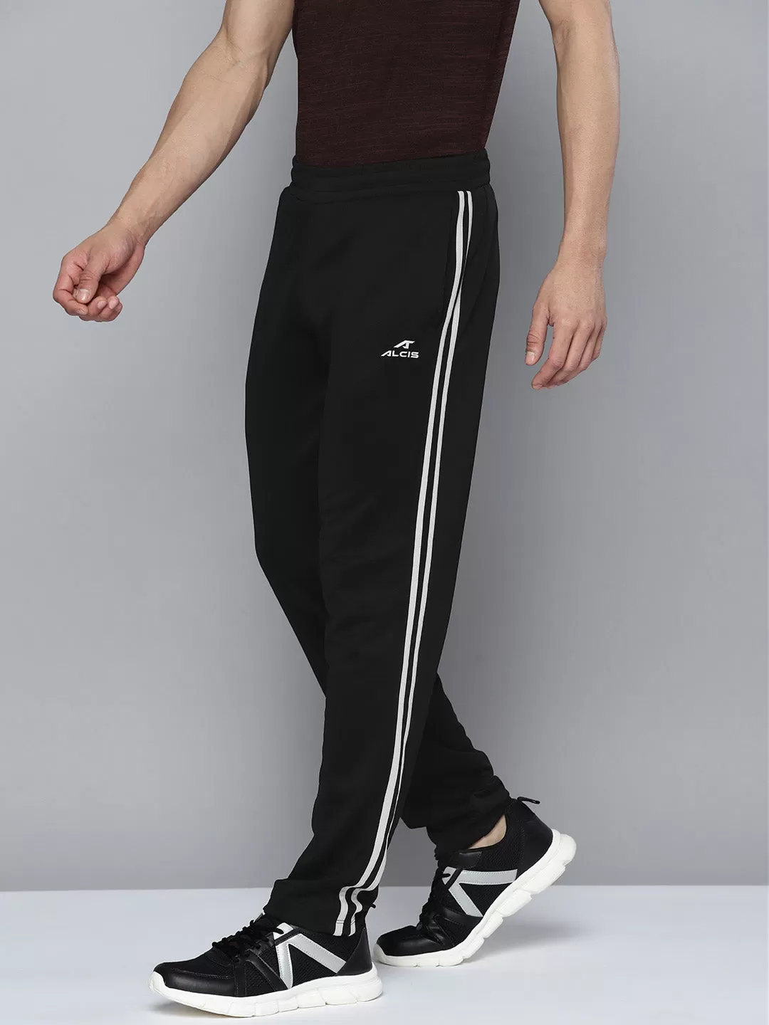 Alcis Men Black Solid Track Pants