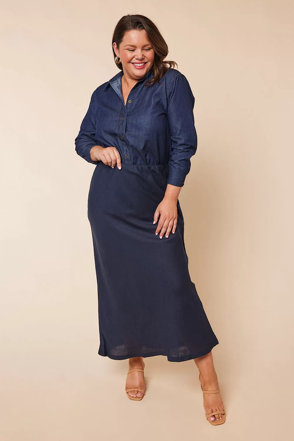 Katie Bias Cut Linen Skirt in Navy