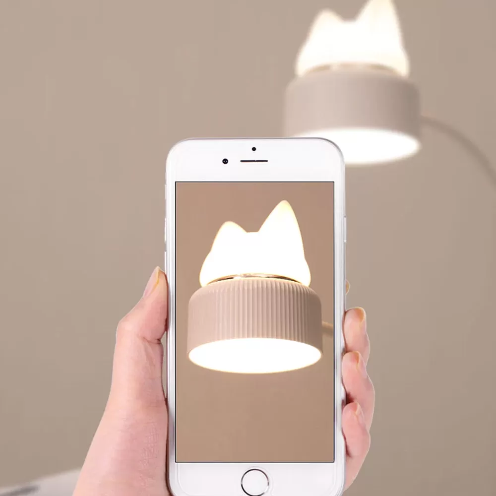 Kawaii Cat USB Table Lamp