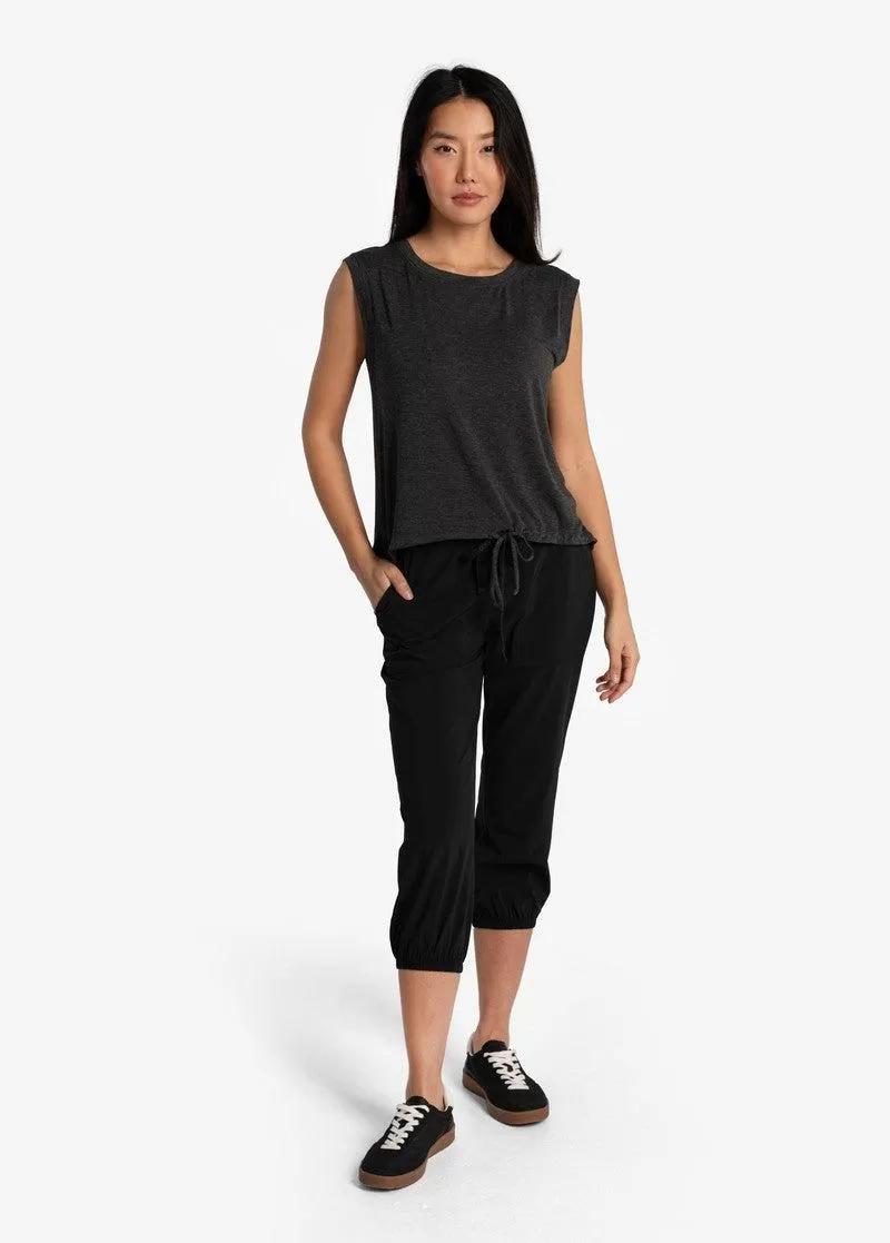 Olivie Crop pant in Black