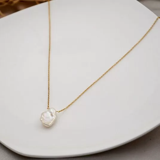 Saudi Simple Gold Fancy Pearl Necklace