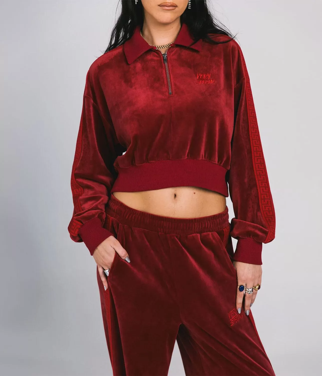 VELOUR ZIP CROP JACKET- RED